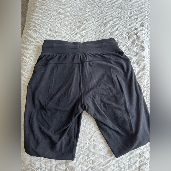 Lululemon joggers - Picture 2 of 3